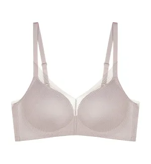 INVISIBLE INSIDE-OUT DELICATE NON WIRED PADDED BRA