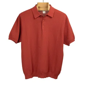 Knit short sleeve polo in brick red mini diamond pattern cotton